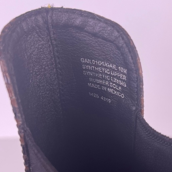 Steve Madden Gail Brown Black Snake Embossed Texture Faux Leather Boots Size 10 - Picture 5 of 7